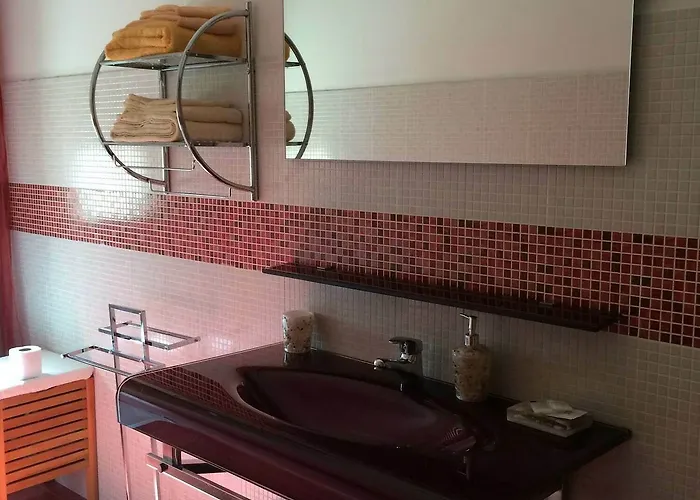 Alojamento de Acomodação e Pequeno-almoço Borgomarino 3*